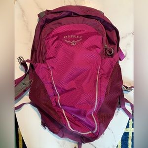 Mint condition Osprey large Daylite backpack